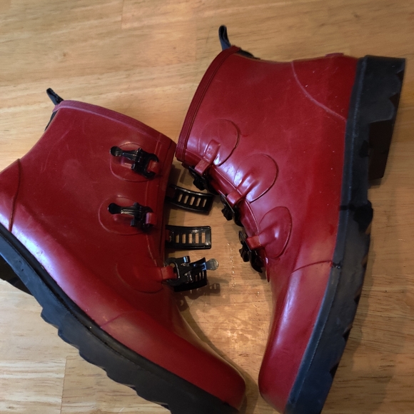 Sam & Libby Shoes - Vintage Sam & Libby steel shank red rain b…